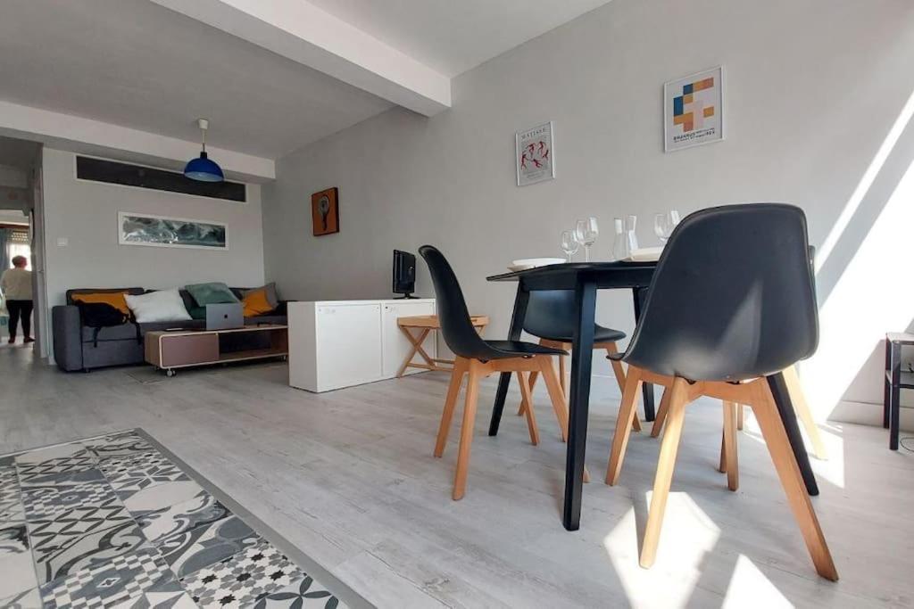 Apartamento Torre De Hercules A Coruna Luaran gambar